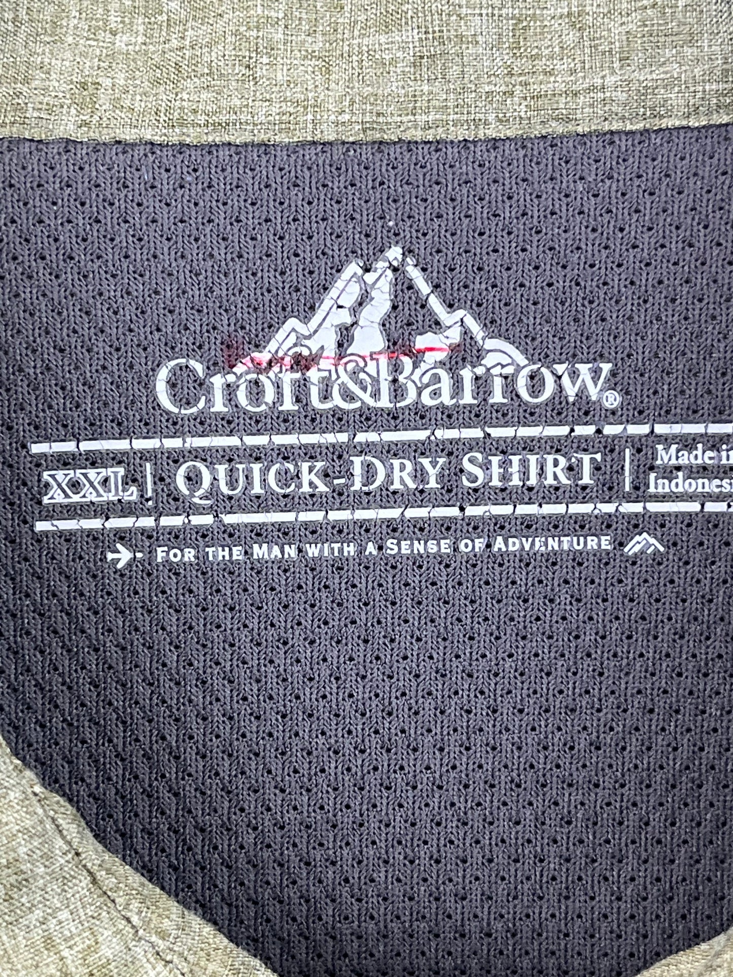 Croft & Barrow shirt, size 2 XL green quick dry short sleeve shirt. Preowned.