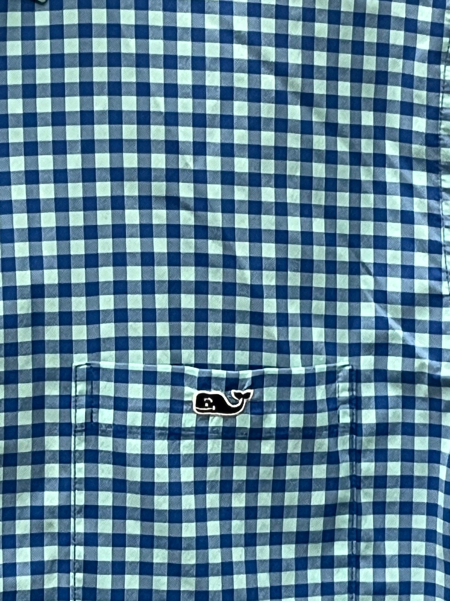 Vineyard, vines, fit Tucker long sleeve button up shirt, check style size medium preowned