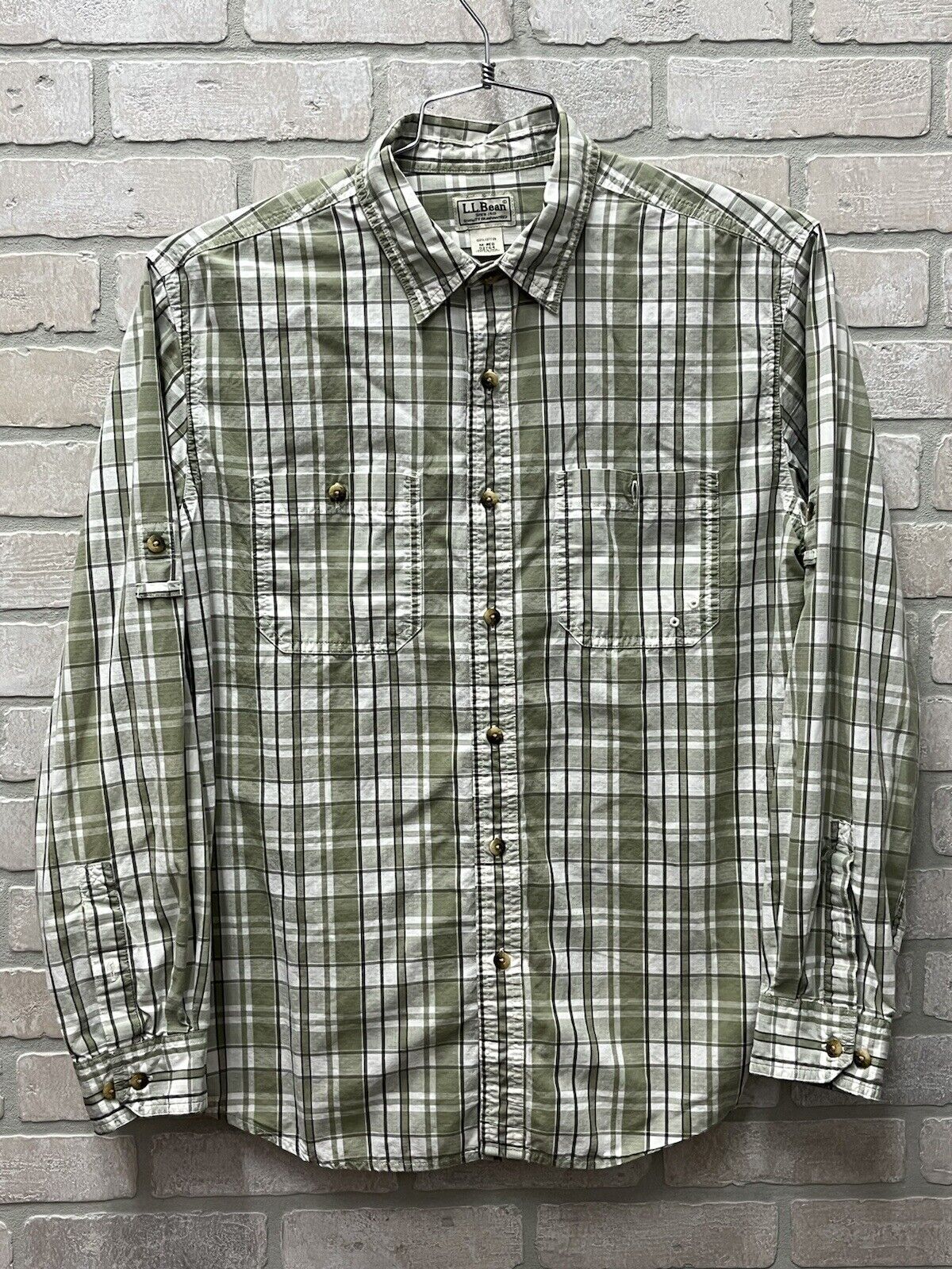 LL Bean Shirt Mens Medium Green Plaid Signature Button Up Long Sleeves pre-owned