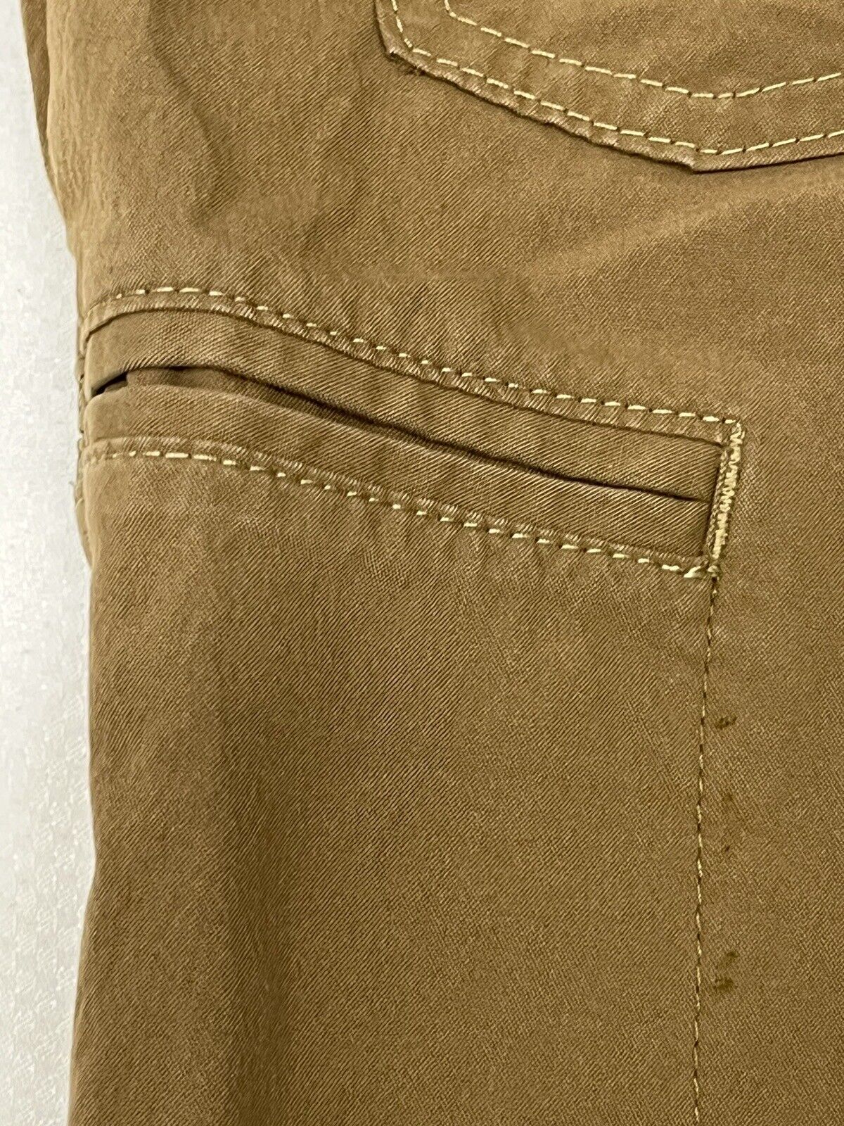 Kuhl Shorts Men's Shorts 38 Brown 10”Inseam Cargo Outdoor Hiking Workwear