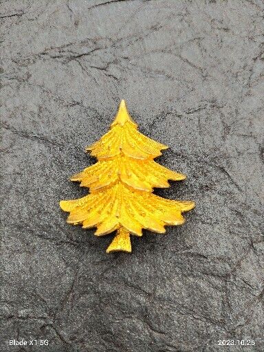 Vtg Signed Corel Gold Tone Christmas Holiday Tree Costume Jewelry Brooch Pin