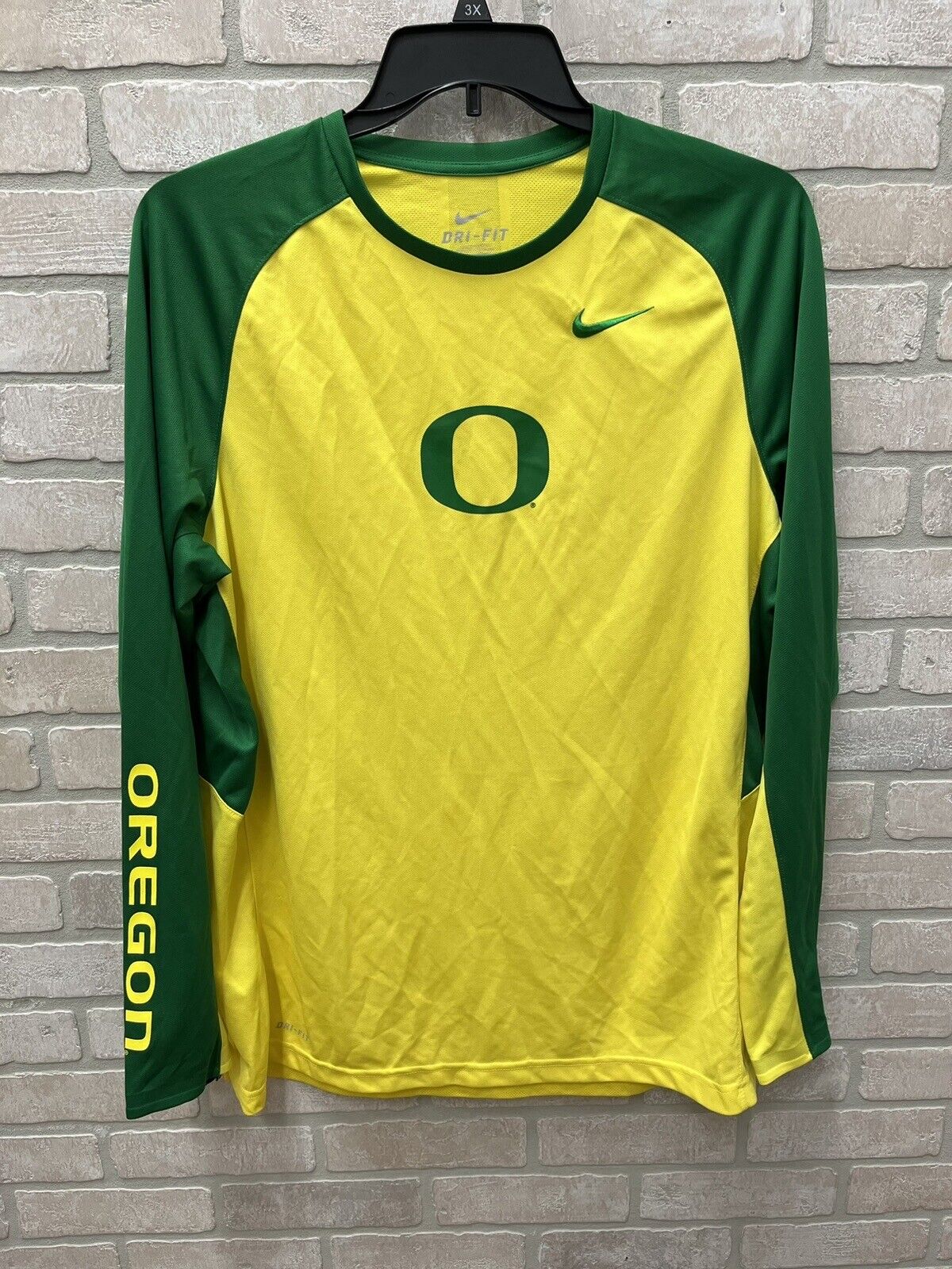 Nike Dri Fit Oregon Ducks Shirt Long Sleeve Moderate Compression Mock Neck XL