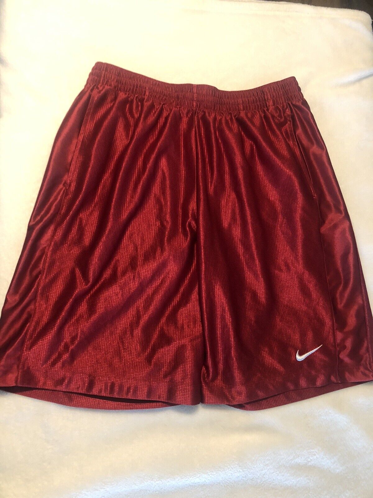 Nike Basketball Shorts Men large Red Activewear Embroidered Logo Pocket