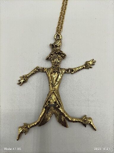 Vintage Scarecrow Gold Tone Movable Articulated Figural Fall Jewelry Necklace