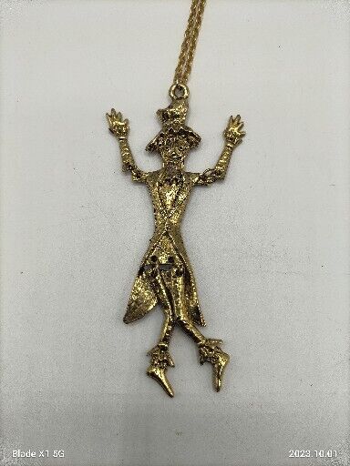 Vintage Scarecrow Gold Tone Movable Articulated Figural Fall Jewelry Necklace