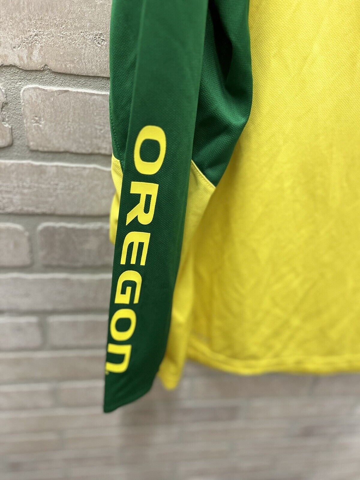 Nike Dri Fit Oregon Ducks Shirt Long Sleeve Moderate Compression Mock Neck XL