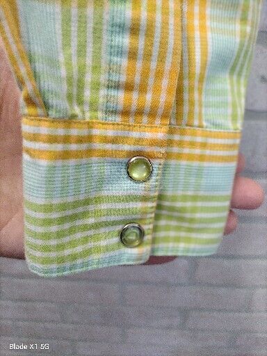 AURA by Wrangler Womens L Yellow Green Blue Plaid Pearl Snap Western Shirt READ