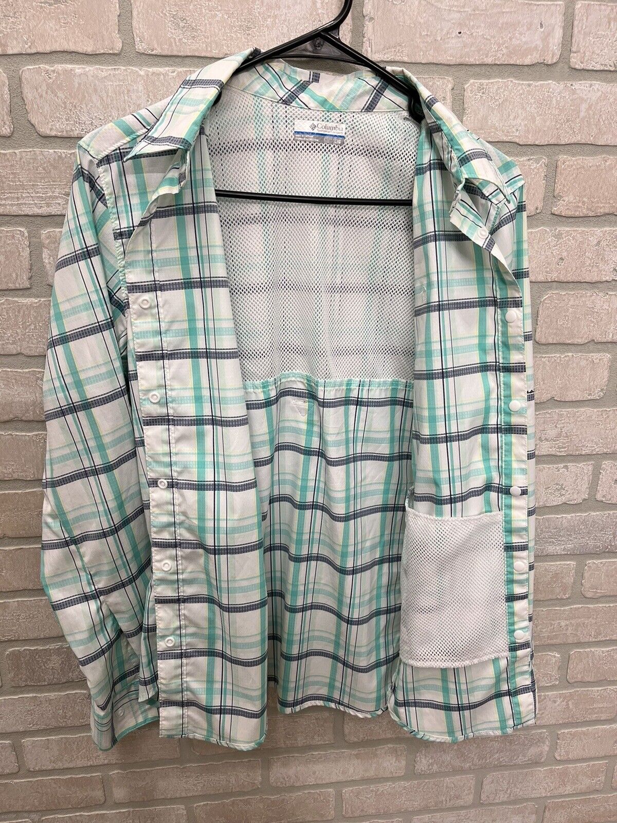 Columbia PFG Shirt Men Size L ￼LongSleeve Omni Shade Tartan Plaid Vented Fishing