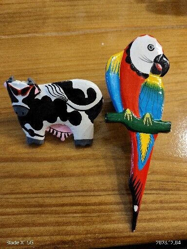 Vintage Brightly Painted Wooden Scarf Rings Tropical Macaw Bird And Cool Cow