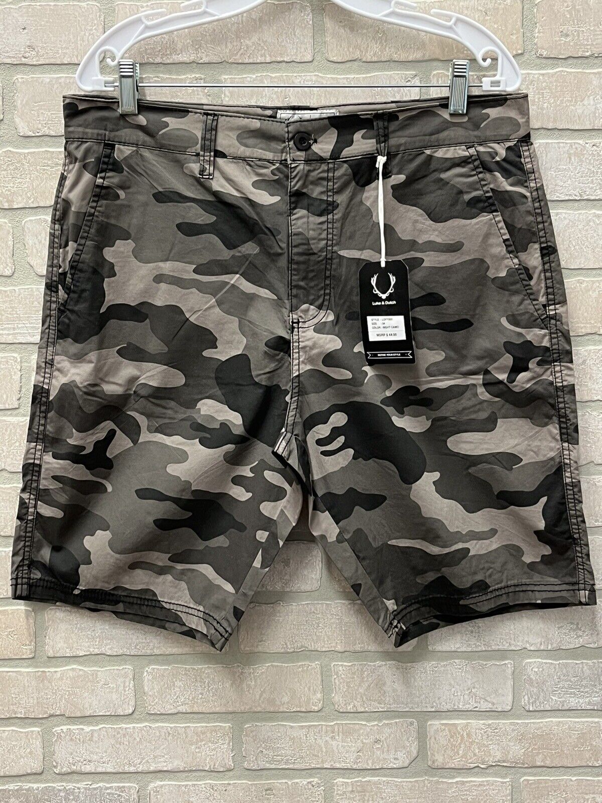 Camo shorts Size 34 Cargo Knight Camouflage Luke & Dutch Inseam 9.5