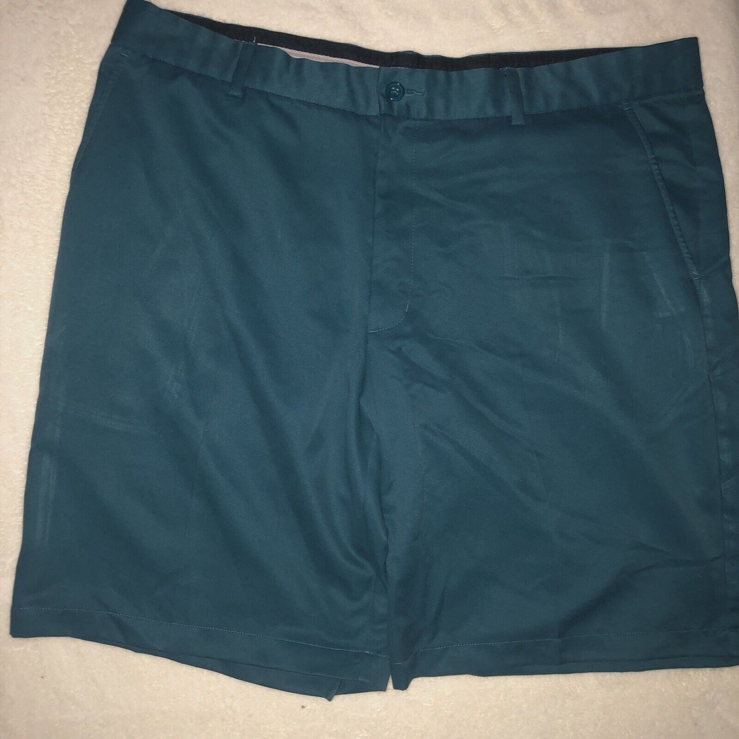 Greg Norman Golf shorts Size 40 ￼Blue polyester ￼Button and pockets