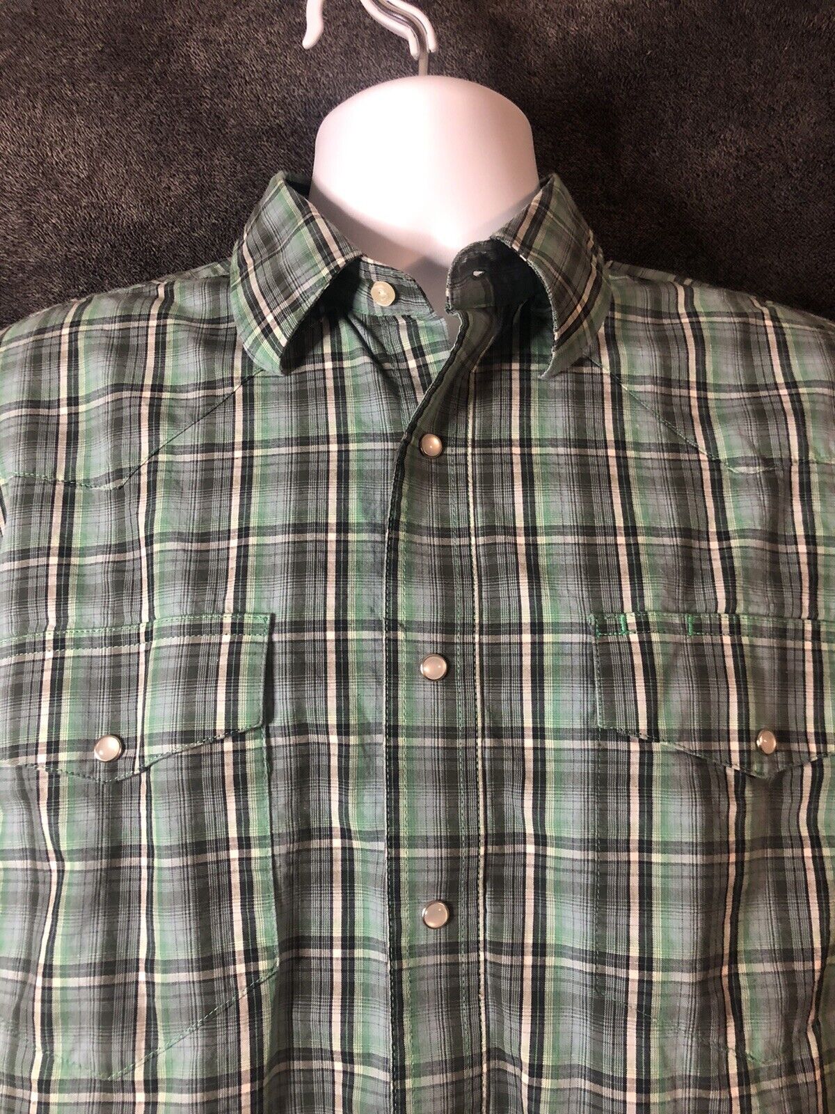 wrangler long-sleeve pearl button plaid dress up casual shirt size L/G/G RN13027