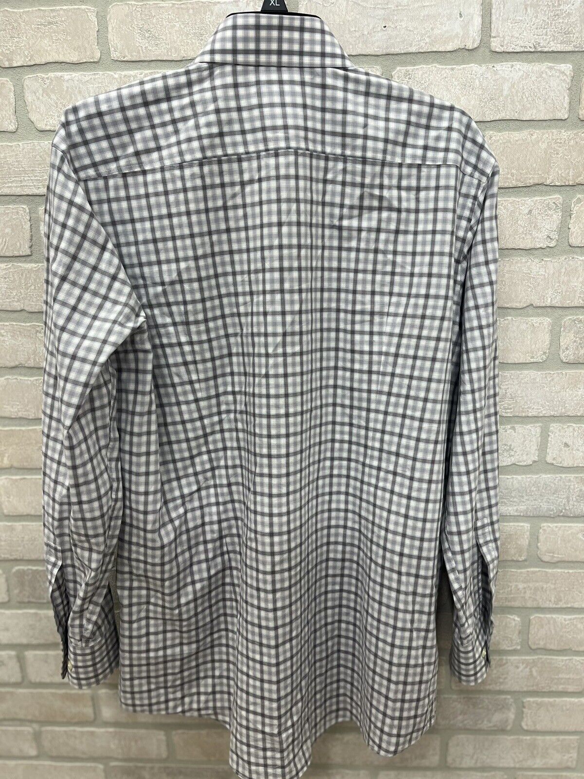 Hugo Boss Shirt Mens 16 1/2 32/33  Gray Plaid Sharp Fit Long Sleeve Button Up