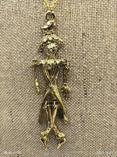 Vintage Scarecrow Gold Tone Movable Articulated Figural Fall Jewelry Necklace