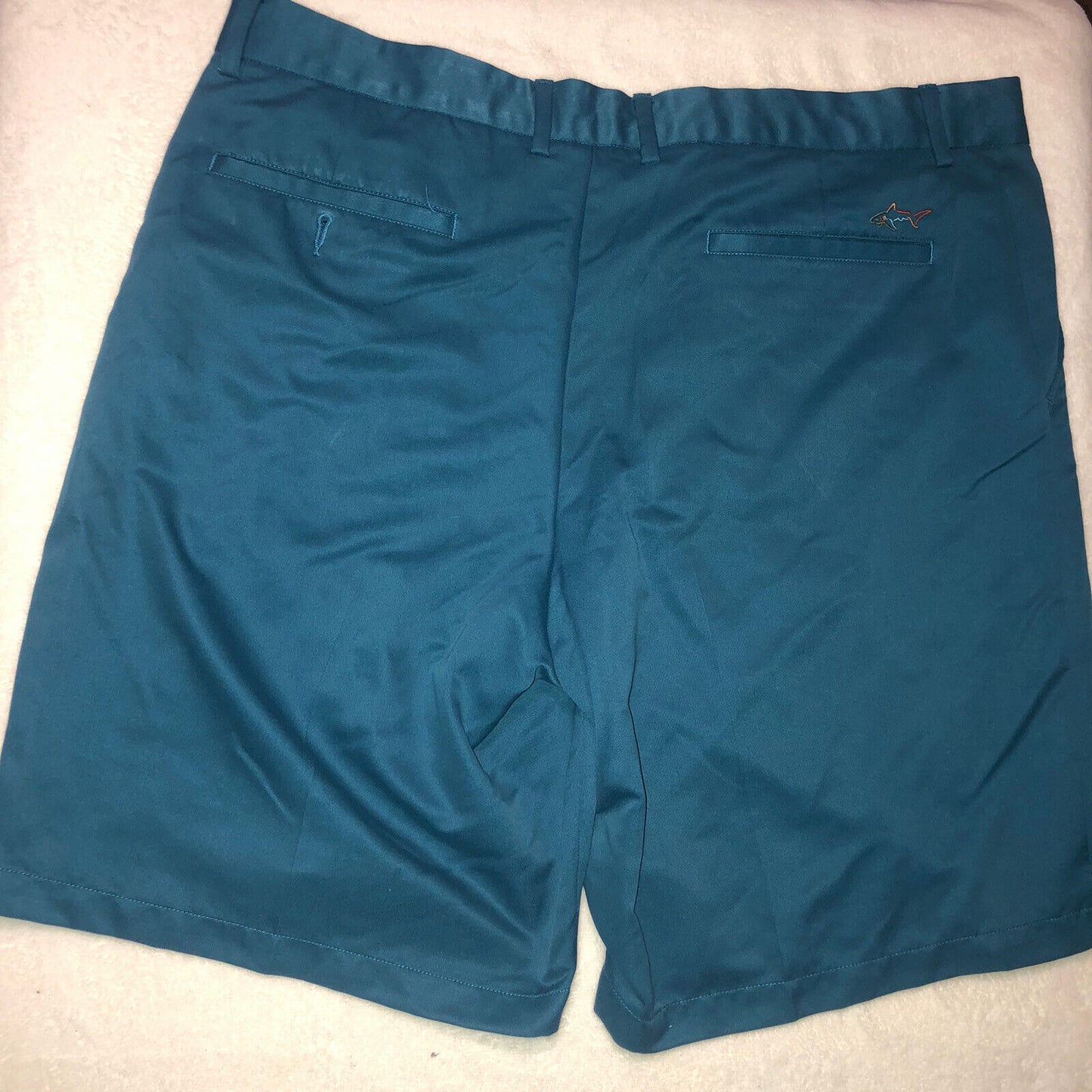 Greg Norman Golf shorts Size 40 ￼Blue polyester ￼Button and pockets